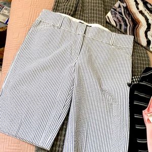 BCBG Maxazria white blue pinstripe shorts, size 8